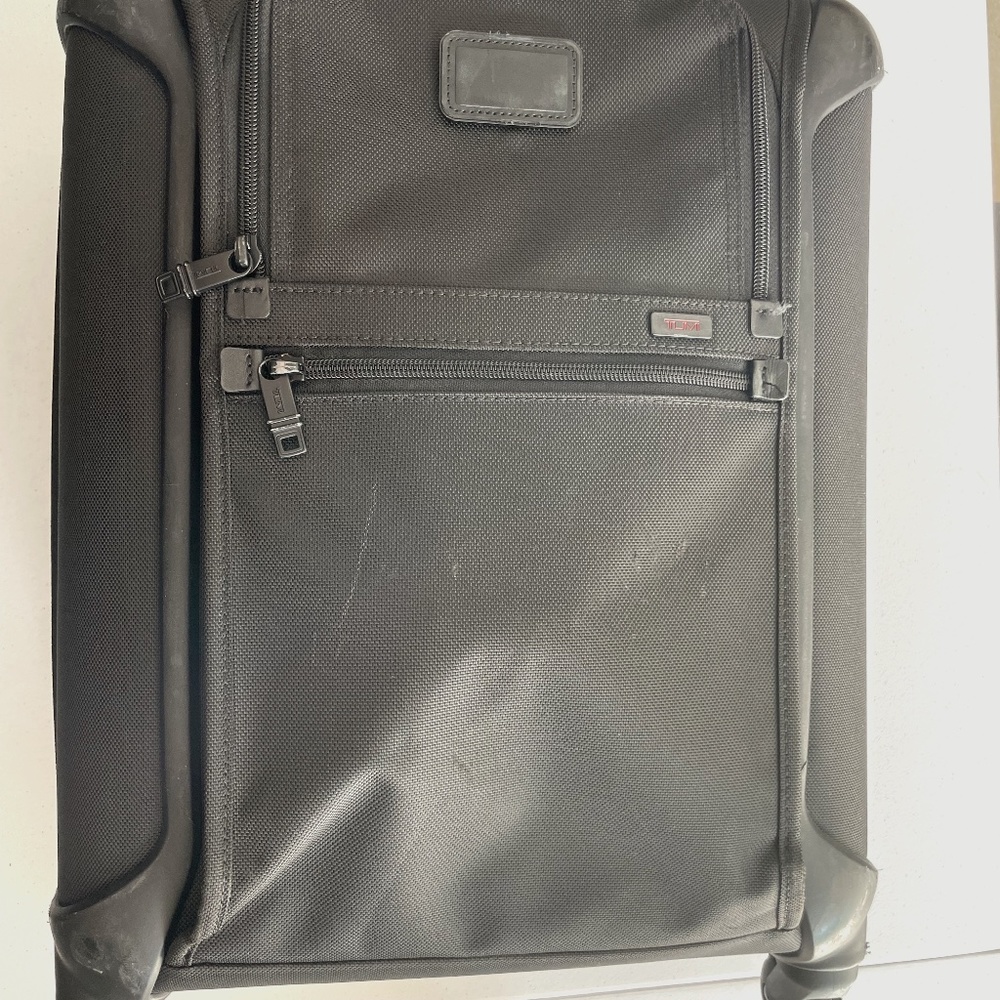 Tumi Alpha II Continental Rolling Luggage